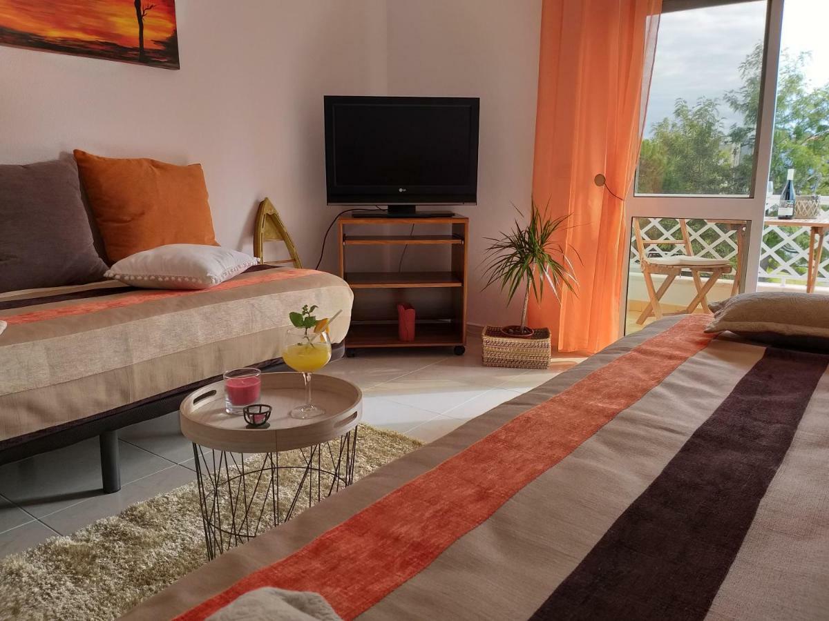 Pretty Sunny Guest Apartment Lagos Buitenkant foto